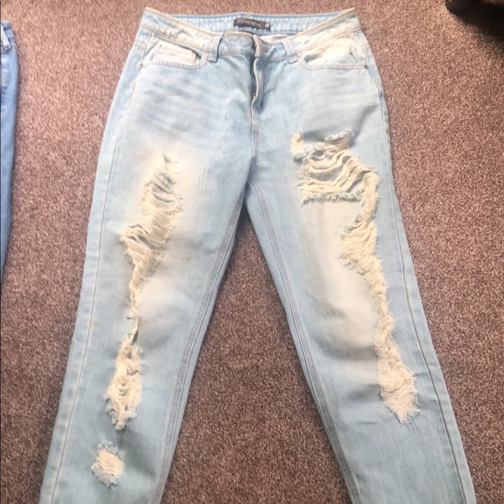General Ripped Jeans